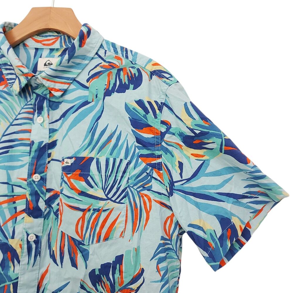 Quiksilver Hawaiian Shirt Mens Medium Blue Regular Fit Vacation Travel Beach - Picture 3 of 11